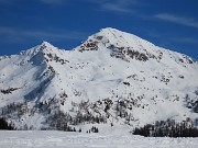 Sulle nevi di San Simone (1700 m) e Baita del Camoscio (1750 m) splende il sole -17febb25- FOTOGALLERY